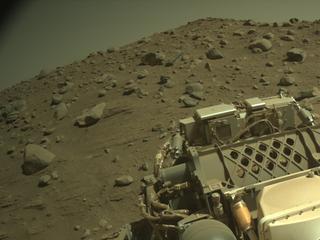 View image taken on Mars, Mars Perseverance Sol 821: Left Navigation Camera (Navcam)