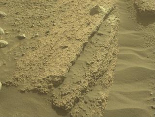 View image taken on Mars, Mars Perseverance Sol 822: Front Right Hazard Avoidance Camera (Hazcam)