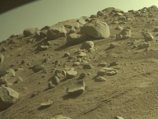 View image taken on Mars, Mars Perseverance Sol 822: Front Right Hazard Avoidance Camera (Hazcam)