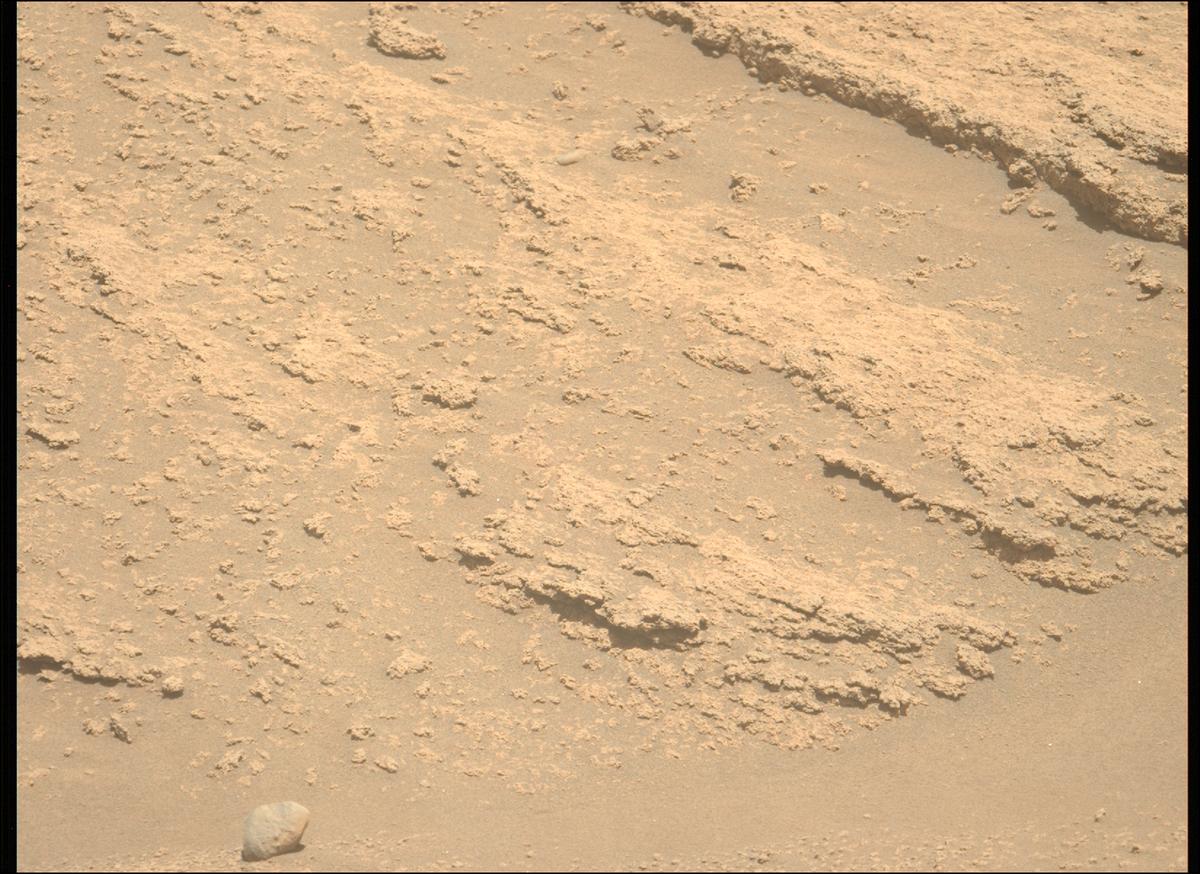 This image was taken by MCZ_LEFT onboard NASA's Mars rover Perseverance on Sol 822
