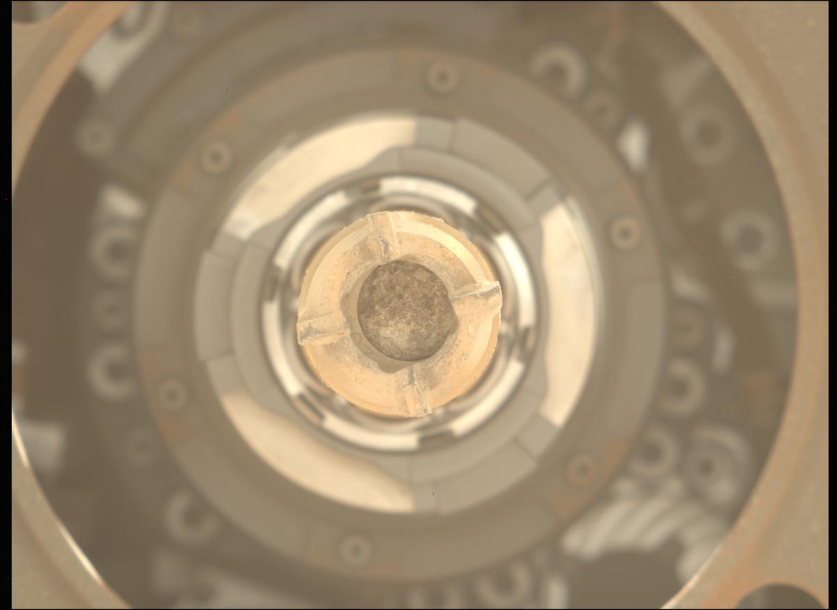 This image was taken by MCZ_LEFT onboard NASA's Mars rover Perseverance on Sol 822