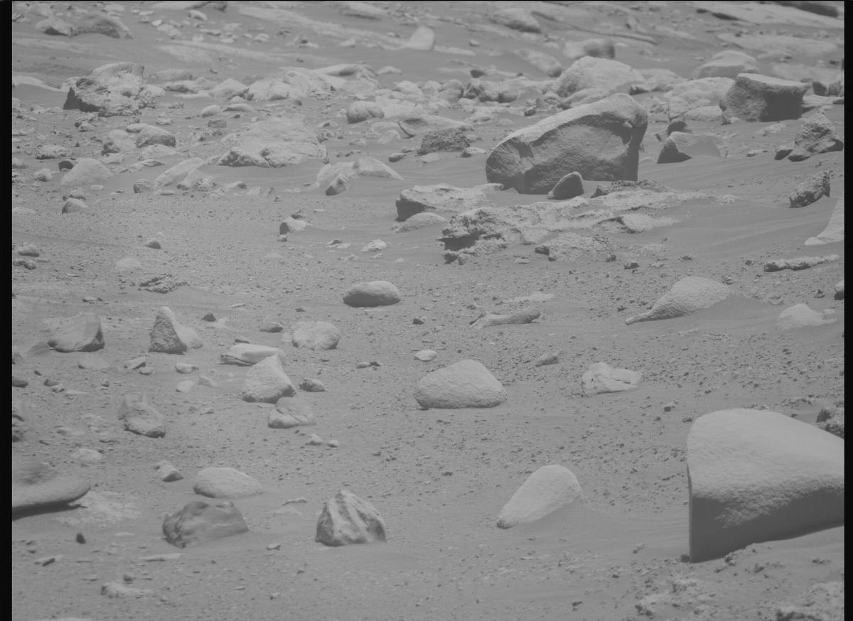This image was taken by MCZ_RIGHT onboard NASA's Mars rover Perseverance on Sol 822