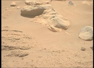 View image taken on Mars, Mars Perseverance Sol 822: Right Mastcam-Z Camera