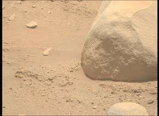 View image taken on Mars, Mars Perseverance Sol 822: Right Mastcam-Z Camera