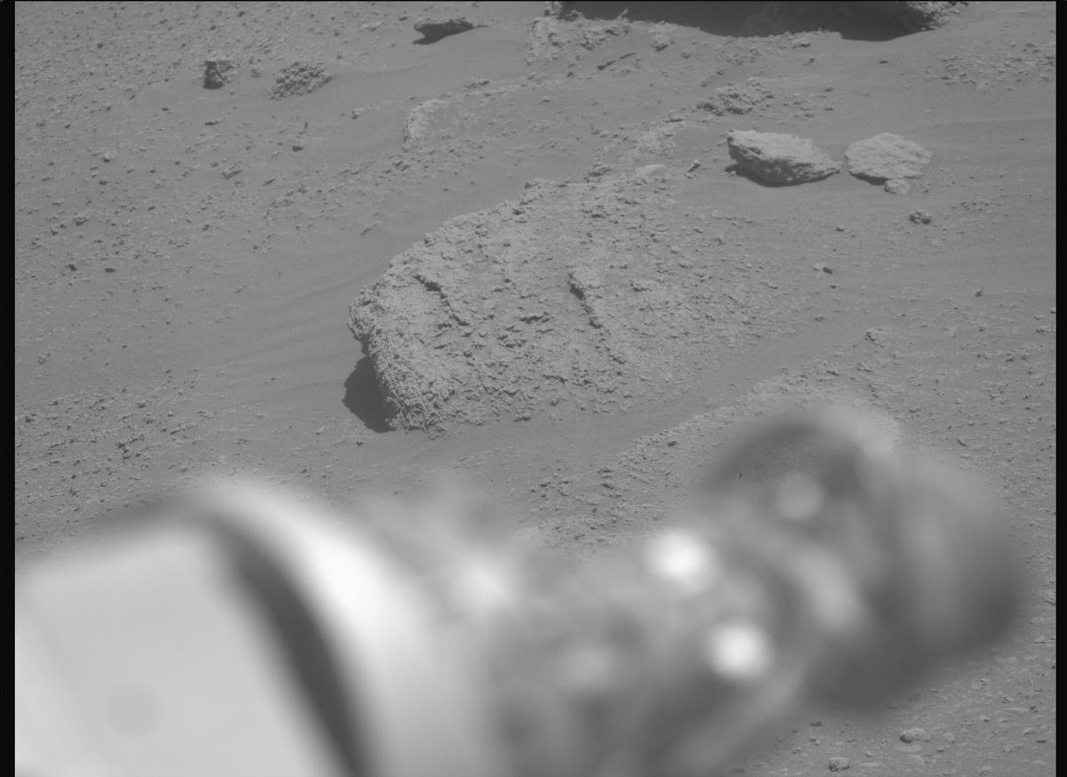 This image was taken by MCZ_RIGHT onboard NASA's Mars rover Perseverance on Sol 822