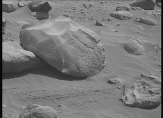 View image taken on Mars, Mars Perseverance Sol 824: Left Mastcam-Z Camera