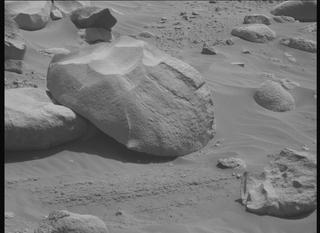 View image taken on Mars, Mars Perseverance Sol 824: Right Mastcam-Z Camera