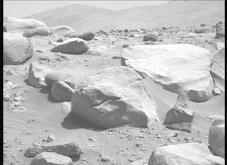View image taken on Mars, Mars Perseverance Sol 824: Right Mastcam-Z Camera