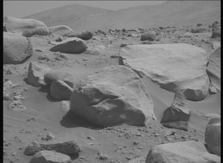 View image taken on Mars, Mars Perseverance Sol 824: Right Mastcam-Z Camera