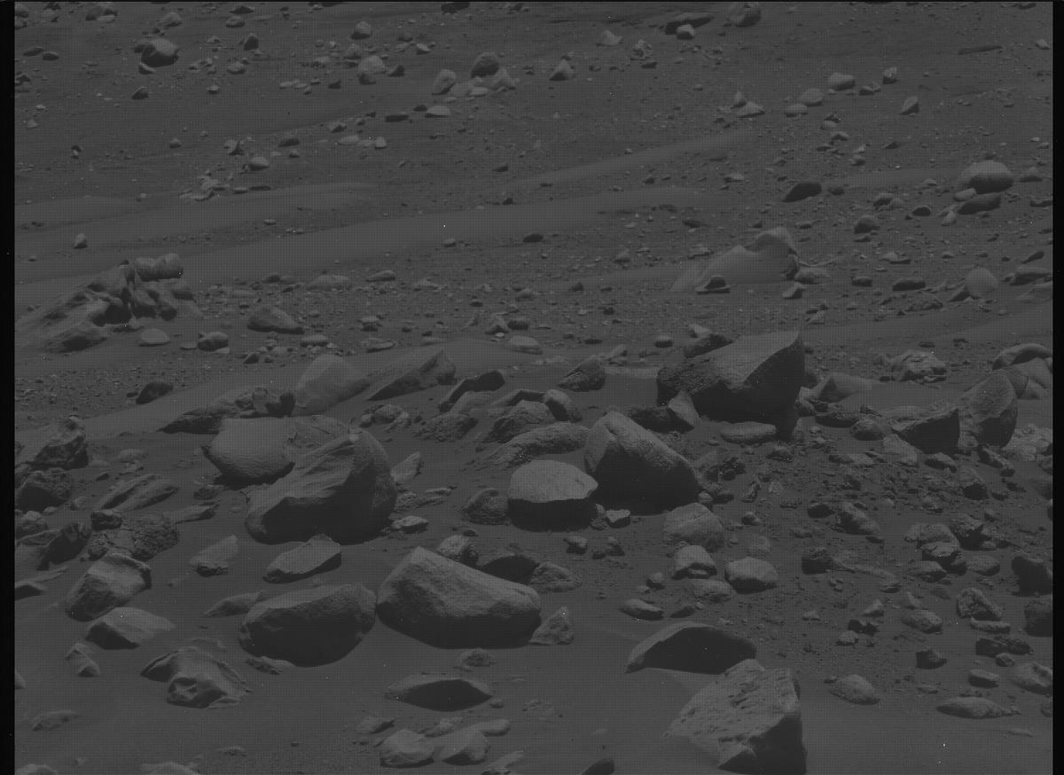 This image was taken by MCZ_LEFT onboard NASA's Mars rover Perseverance on Sol 831