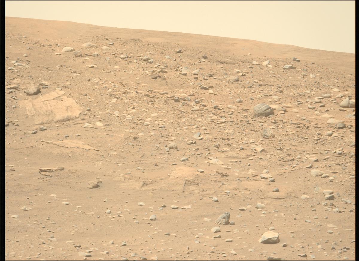 This image was taken by MCZ_LEFT onboard NASA's Mars rover Perseverance on Sol 832