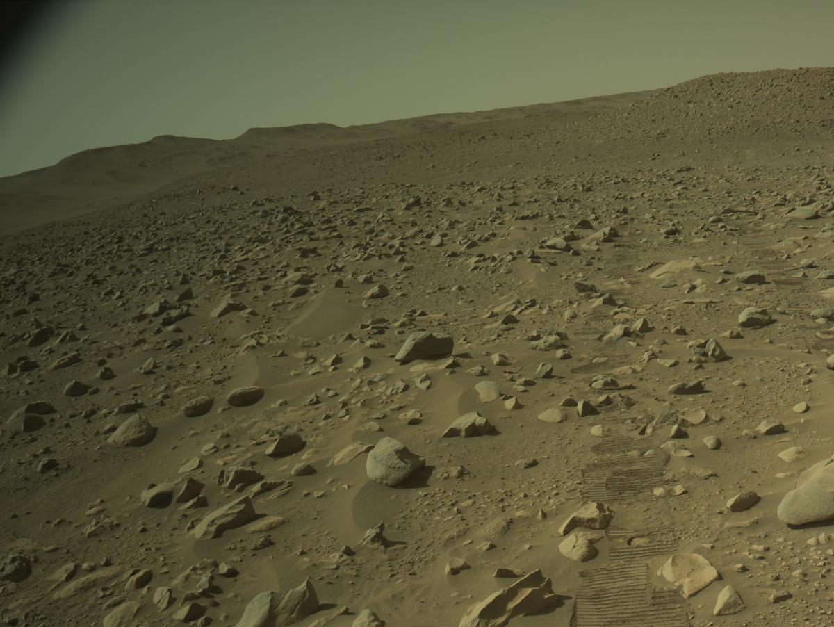 This image was taken by NAVCAM_LEFT onboard NASA's Mars rover Perseverance on Sol 836