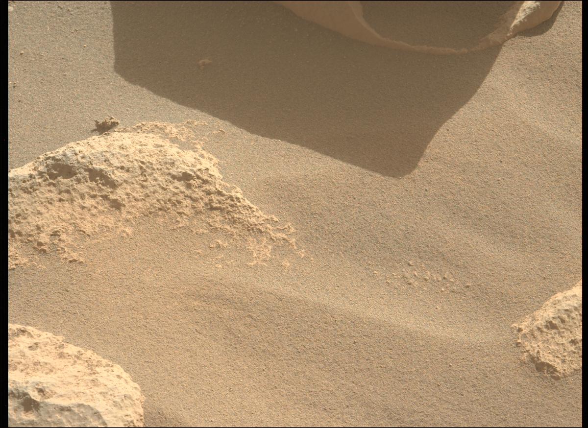 This image was taken by MCZ_LEFT onboard NASA's Mars rover Perseverance on Sol 836
