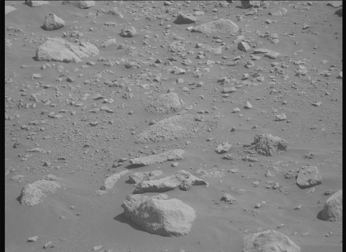 This image was taken by MCZ_RIGHT onboard NASA's Mars rover Perseverance on Sol 837