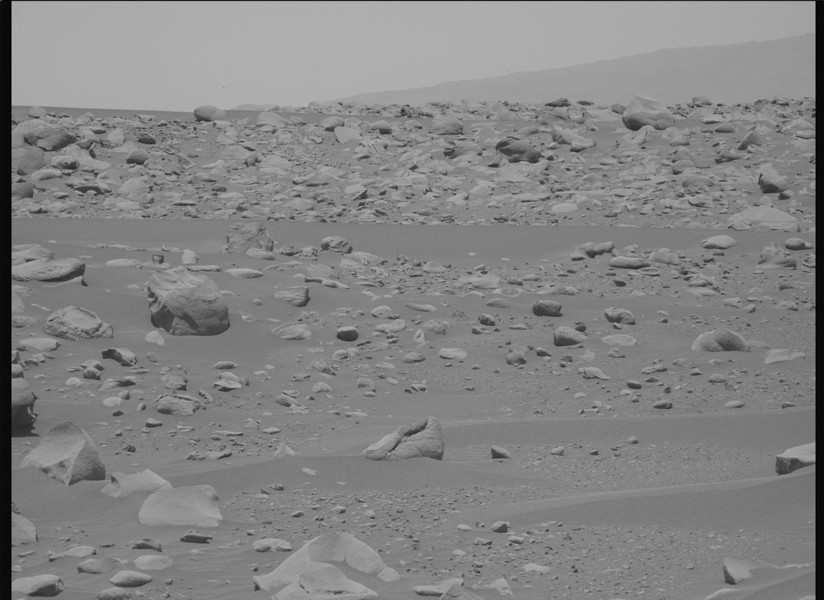 This image was taken by MCZ_LEFT onboard NASA's Mars rover Perseverance on Sol 840