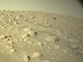 View image taken on Mars, Mars Perseverance Sol 843: Right Navigation Camera (Navcam)