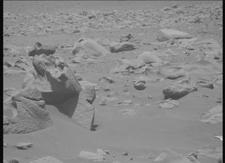 View image taken on Mars, Mars Perseverance Sol 843: Right Mastcam-Z Camera