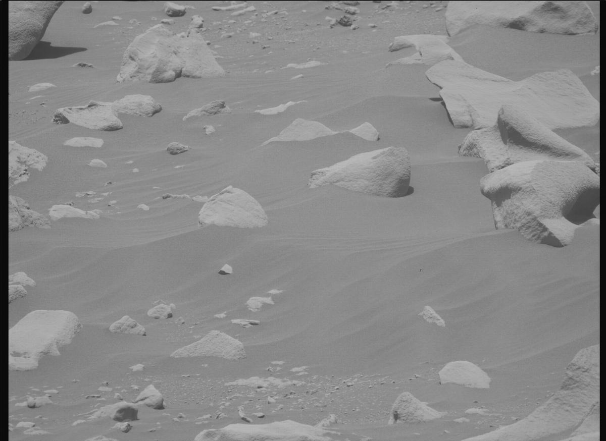 This image was taken by MCZ_RIGHT onboard NASA's Mars rover Perseverance on Sol 845