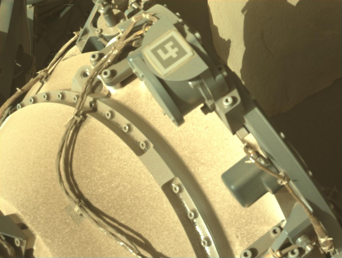 This image was taken by NAVCAM_LEFT onboard NASA's Mars rover Perseverance on Sol 847