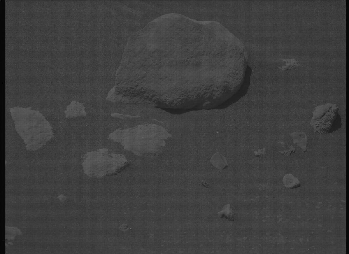 This image was taken by MCZ_LEFT onboard NASA's Mars rover Perseverance on Sol 847