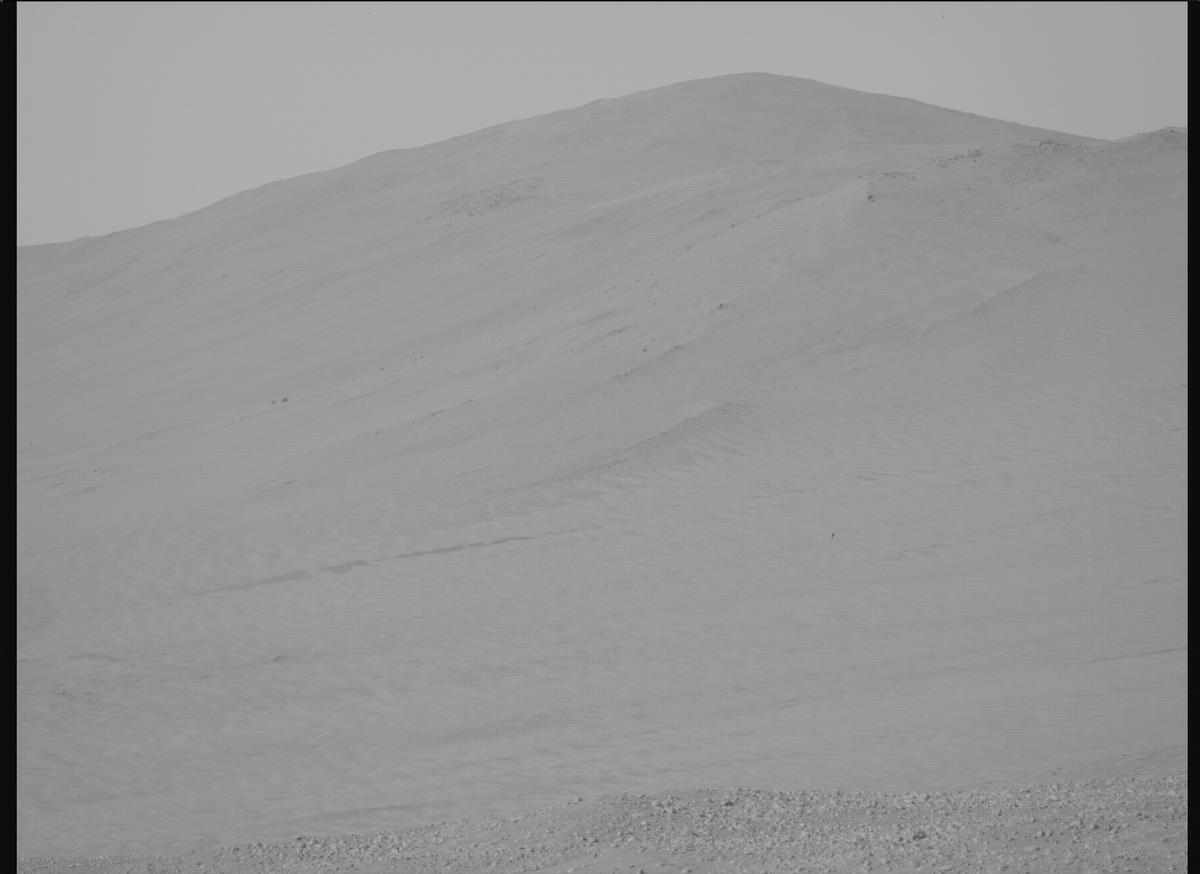 This image was taken by MCZ_RIGHT onboard NASA's Mars rover Perseverance on Sol 847