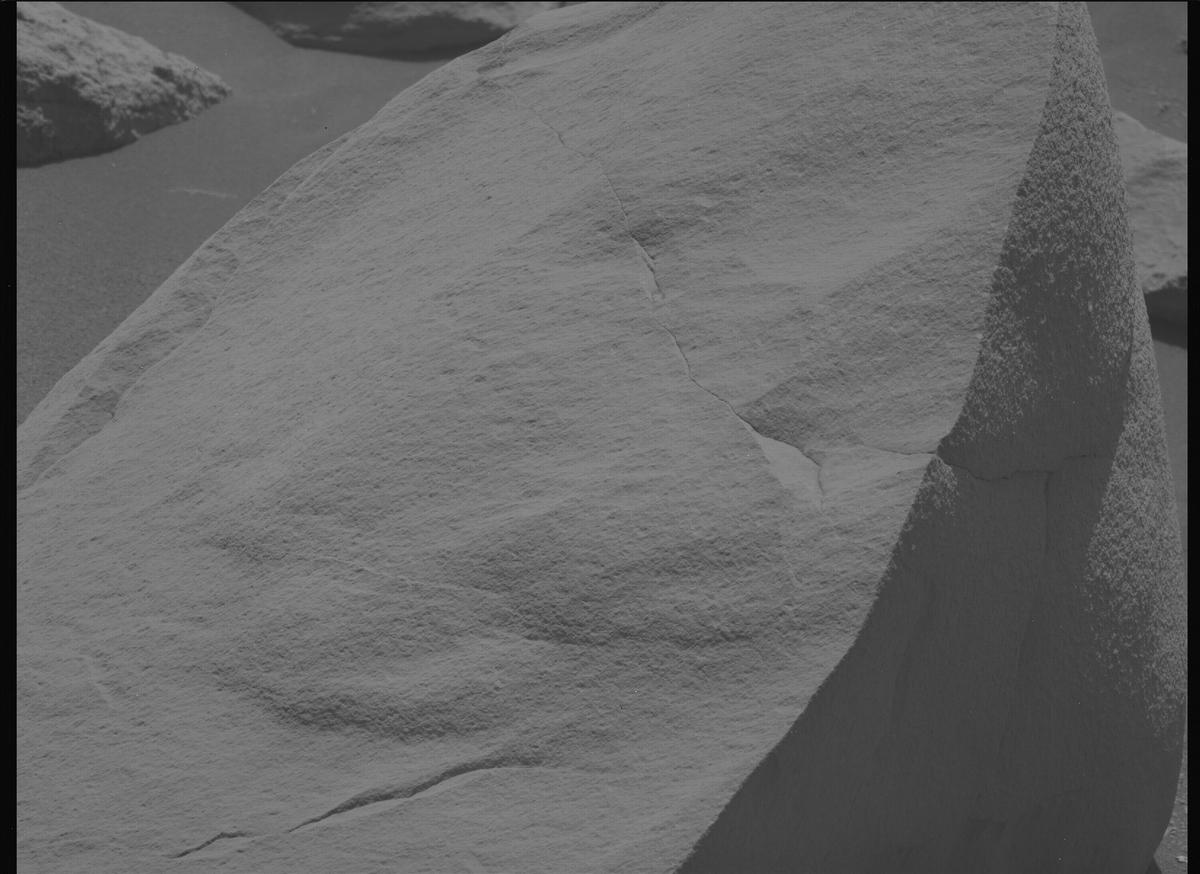 This image was taken by MCZ_LEFT onboard NASA's Mars rover Perseverance on Sol 848
