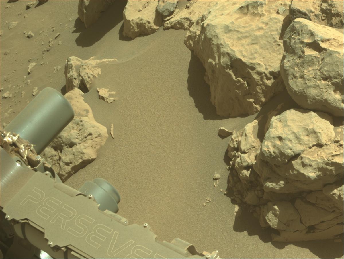 This image was taken by NAVCAM_RIGHT onboard NASA's Mars rover Perseverance on Sol 856