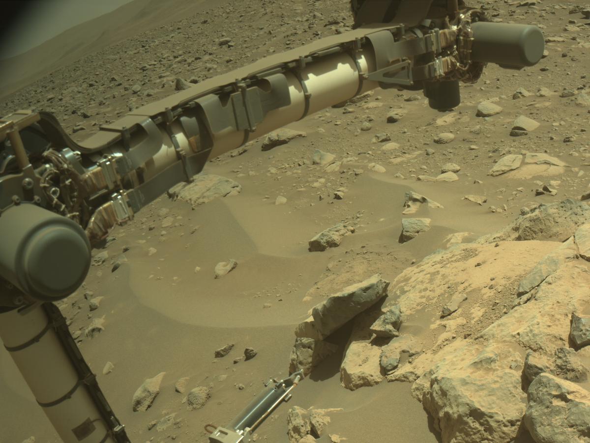 This image was taken by NAVCAM_LEFT onboard NASA's Mars rover Perseverance on Sol 859