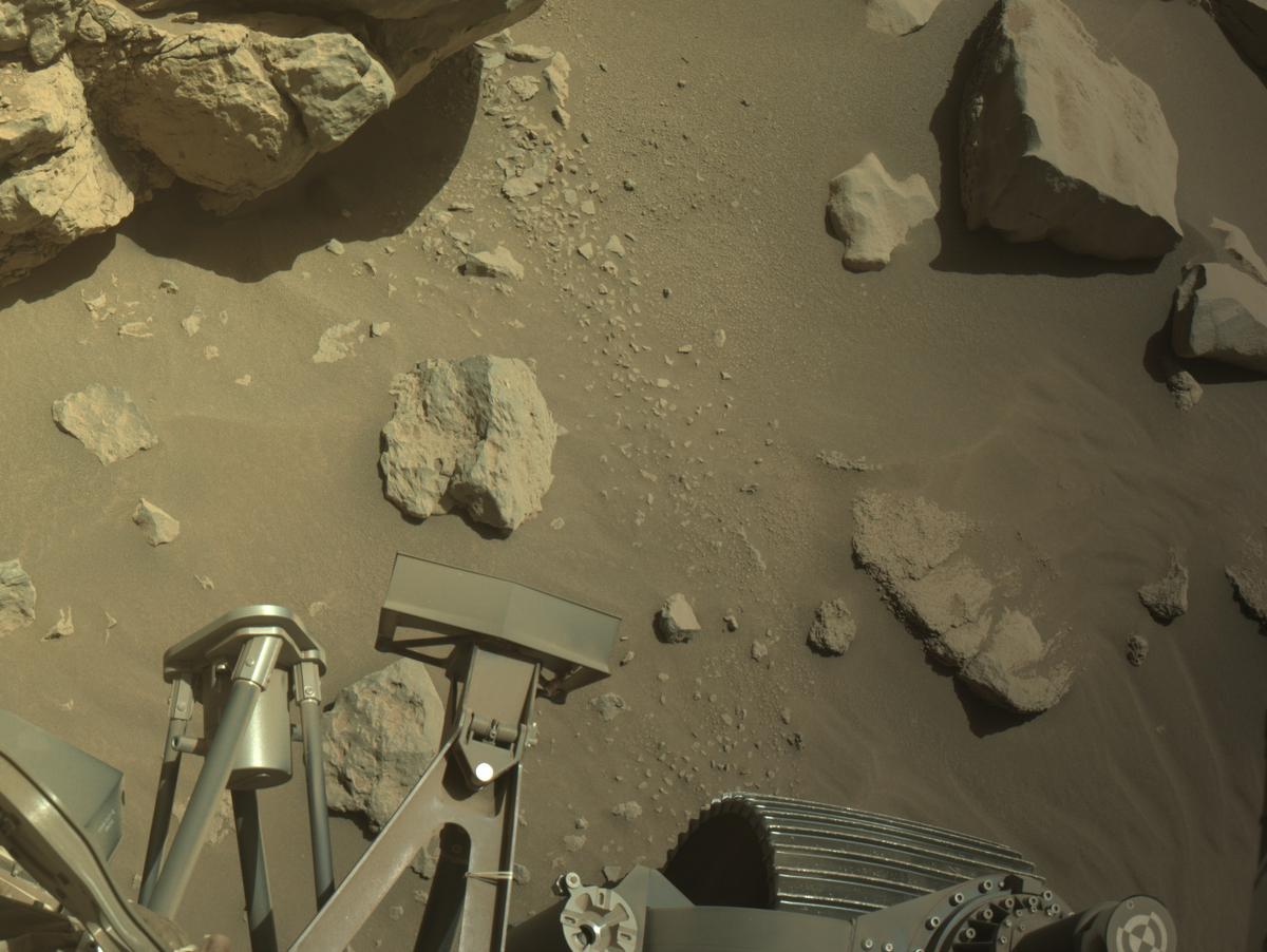 This image was taken by NAVCAM_LEFT onboard NASA's Mars rover Perseverance on Sol 859