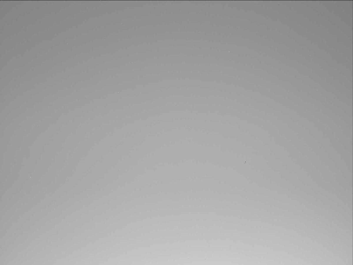 This image was taken by MCZ_RIGHT onboard NASA's Mars rover Perseverance on Sol 860