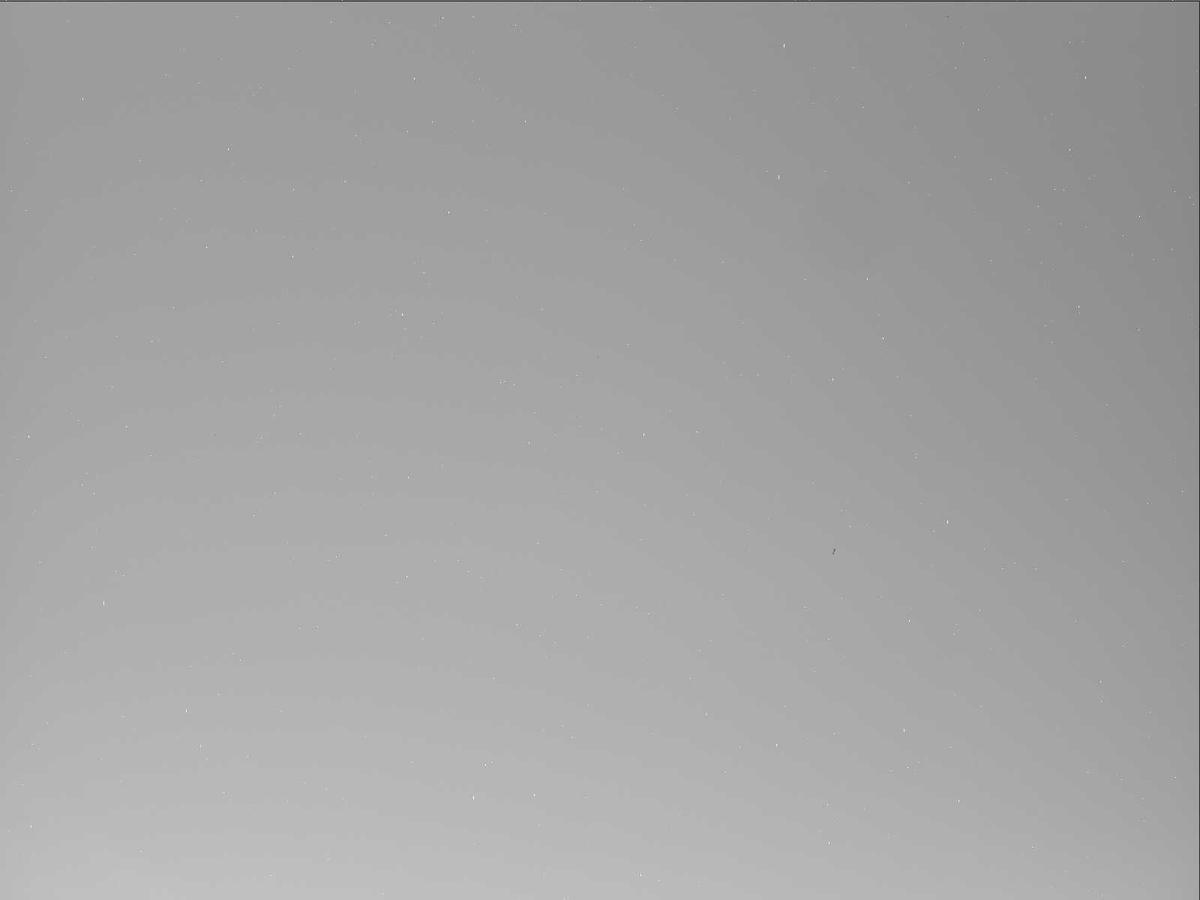 This image was taken by MCZ_RIGHT onboard NASA's Mars rover Perseverance on Sol 860