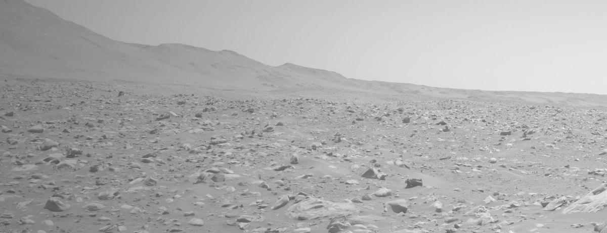 This image was taken by NAVCAM_LEFT onboard NASA's Mars rover Perseverance on Sol 863
