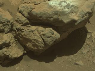 View image taken on Mars, Mars Perseverance Sol 864: Right Navigation Camera (Navcam)