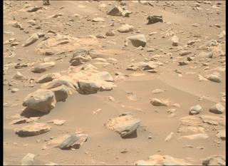 View image taken on Mars, Mars Perseverance Sol 864: Right Mastcam-Z Camera
