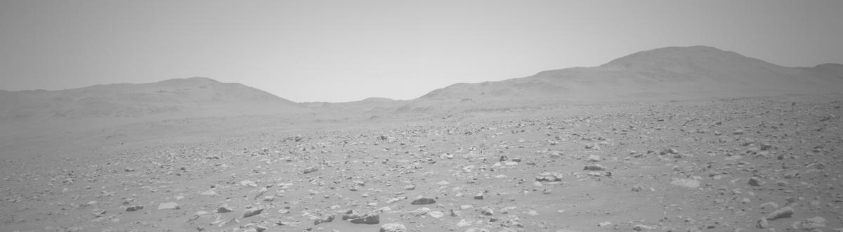 This image was taken by NAVCAM_LEFT onboard NASA's Mars rover Perseverance on Sol 865
