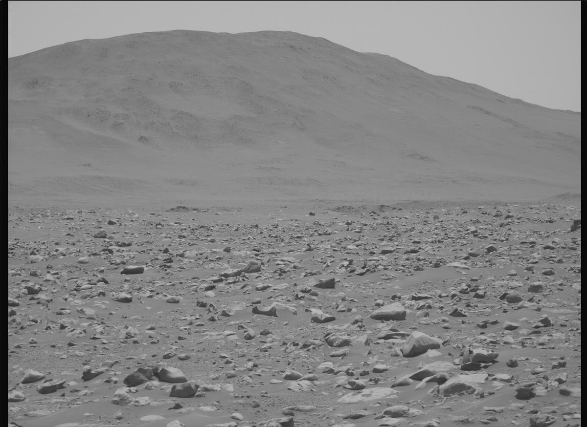 This image was taken by MCZ_LEFT onboard NASA's Mars rover Perseverance on Sol 866