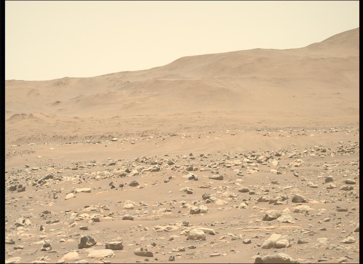 This image was taken by MCZ_RIGHT onboard NASA's Mars rover Perseverance on Sol 866