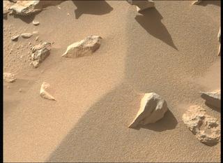 View image taken on Mars, Mars Perseverance Sol 866: Right Mastcam-Z Camera