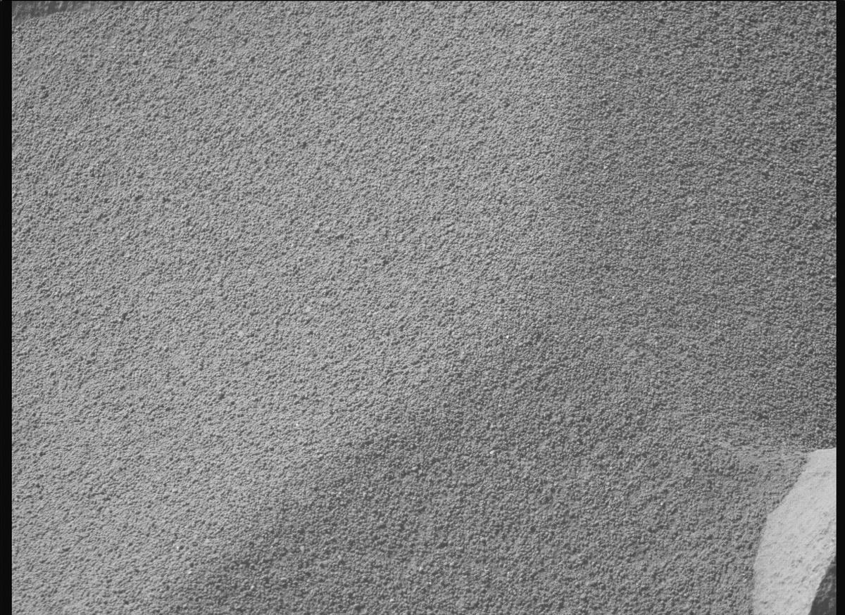 This image was taken by MCZ_RIGHT onboard NASA's Mars rover Perseverance on Sol 866