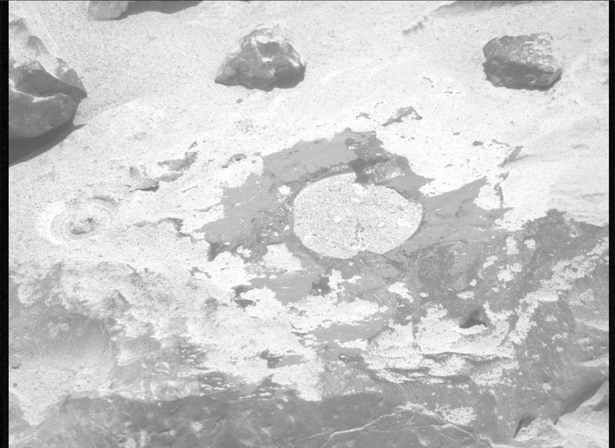 This image was taken by MCZ_RIGHT onboard NASA's Mars rover Perseverance on Sol 866
