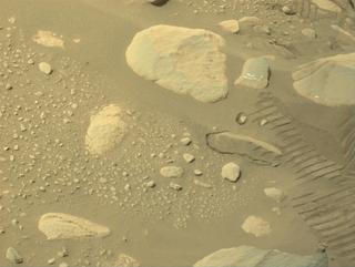 View image taken on Mars, Mars Perseverance Sol 868: Right Navigation Camera (Navcam)