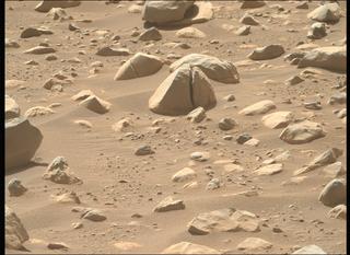 View image taken on Mars, Mars Perseverance Sol 868: Right Mastcam-Z Camera