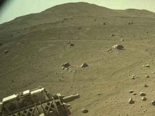 View image taken on Mars, Mars Perseverance Sol 870: Right Navigation Camera (Navcam)