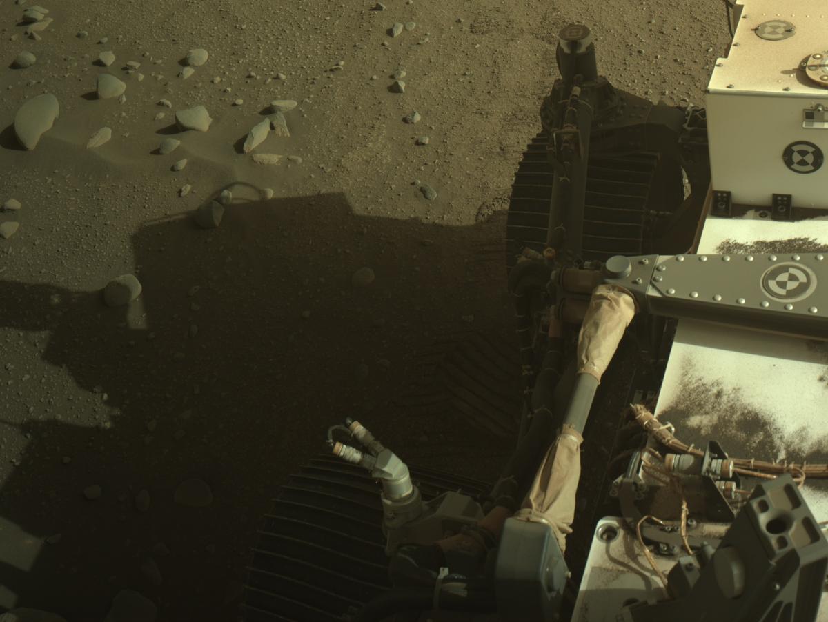 This image was taken by NAVCAM_RIGHT onboard NASA's Mars rover Perseverance on Sol 870