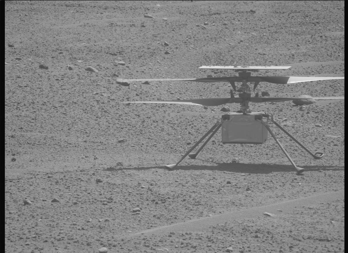 This image was taken by MCZ_LEFT onboard NASA's Mars rover Perseverance on Sol 871