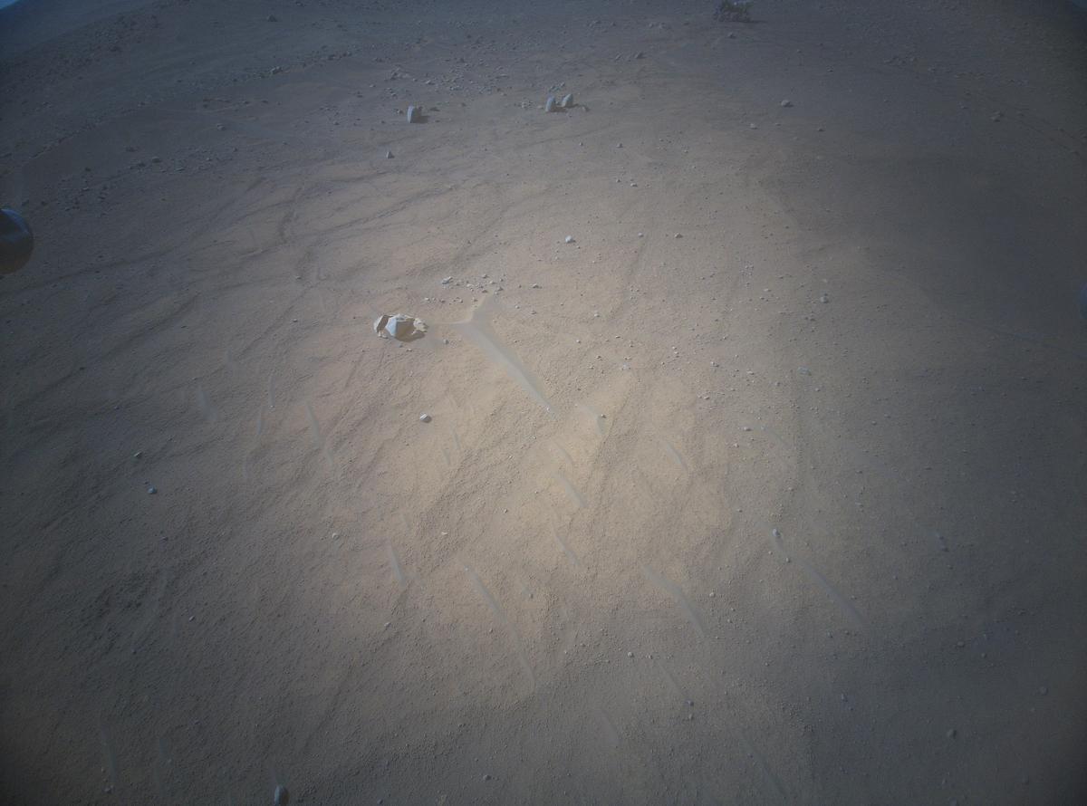 This image was taken by HELI_RTE onboard NASA's Mars rover Perseverance on Sol 872