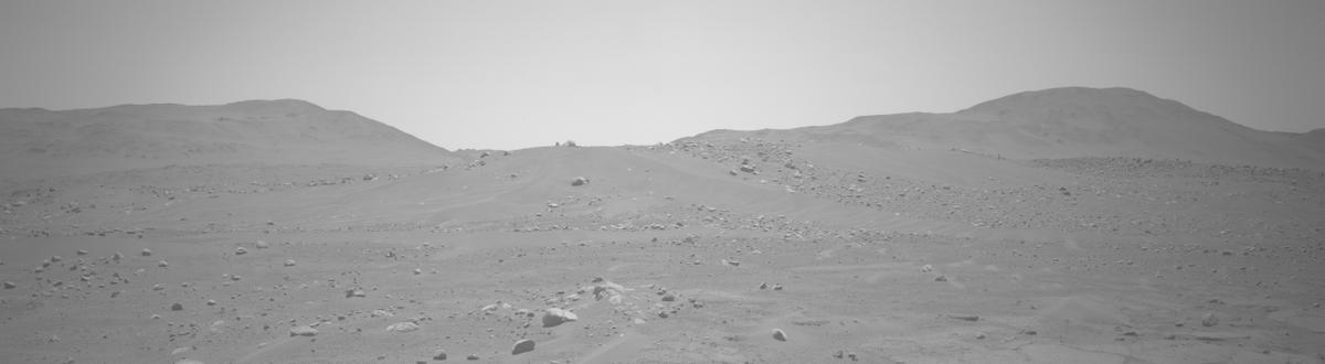 This image was taken by NAVCAM_LEFT onboard NASA's Mars rover Perseverance on Sol 872