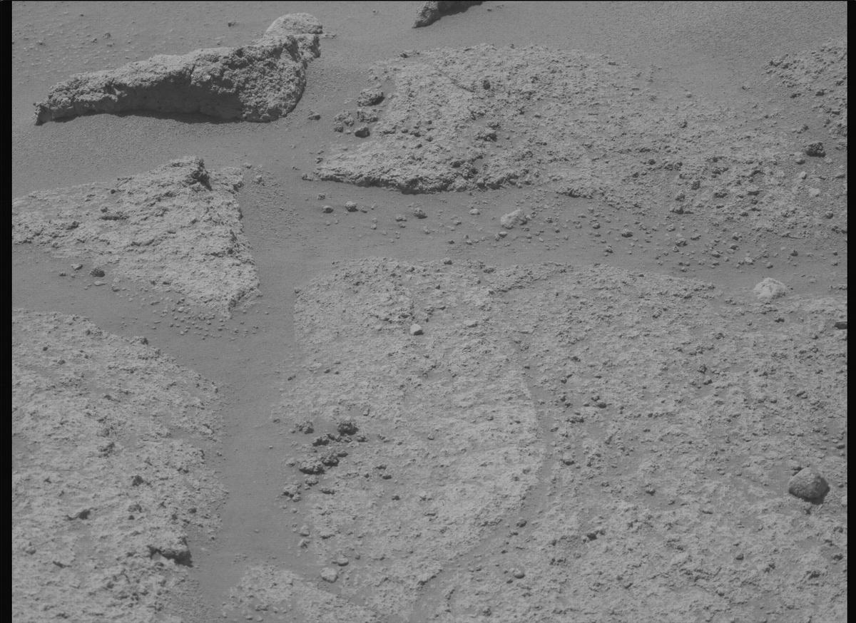 This image was taken by MCZ_LEFT onboard NASA's Mars rover Perseverance on Sol 872