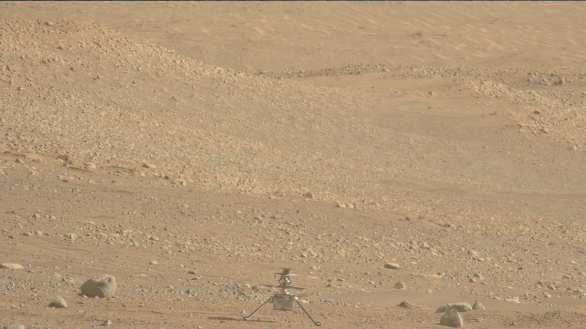 This image was taken by MCZ_LEFT onboard NASA's Mars rover Perseverance on Sol 872