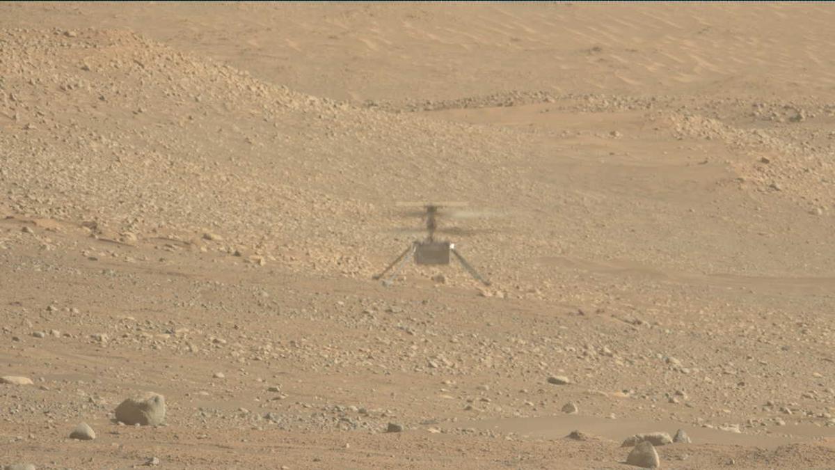 This image was taken by MCZ_LEFT onboard NASA's Mars rover Perseverance on Sol 872